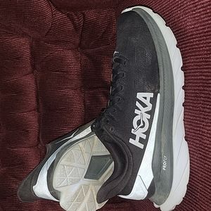 Hoka Mach 4 Womans size 9.5 (read discription)